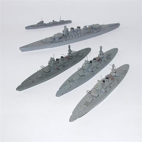 Konvolut 5 italienische Kriegsschiffe