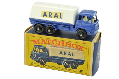 Matchbox - (25) Bedford Aral Tankwagen (im Ork)