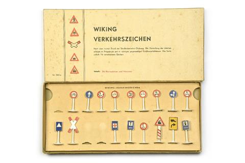 Sortimentskarton mit 17 Verkehrszeichen (Typ 2)