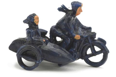 Motorradfahrer mit Beiwagen, nachtblau