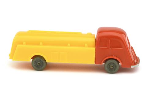 Tankwagen Fiat, orangerot/gelb