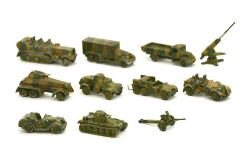 Konvolut 11 Wehrmachtsmodelle (1:200)